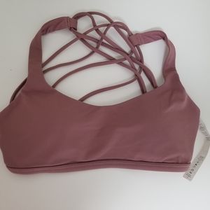 (SOLD) Lululemon free to be wild sports bra